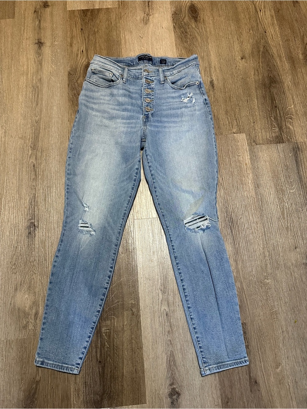 Lucky Brand Light Blue High-Rise Skinny Jeans with Distressed Knees
